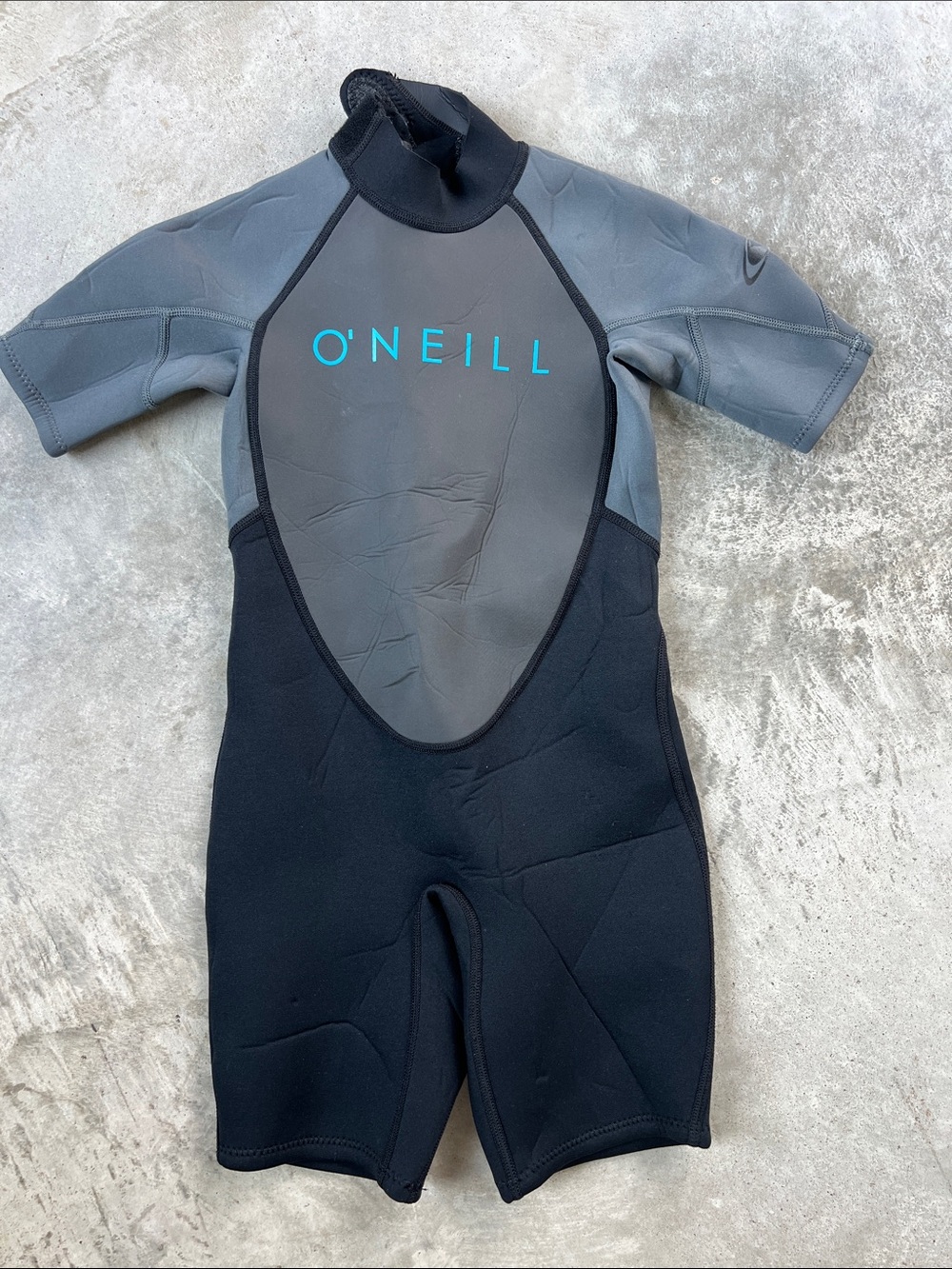 O’Neill youth Reactor 2 wetsuit size 8, unisex